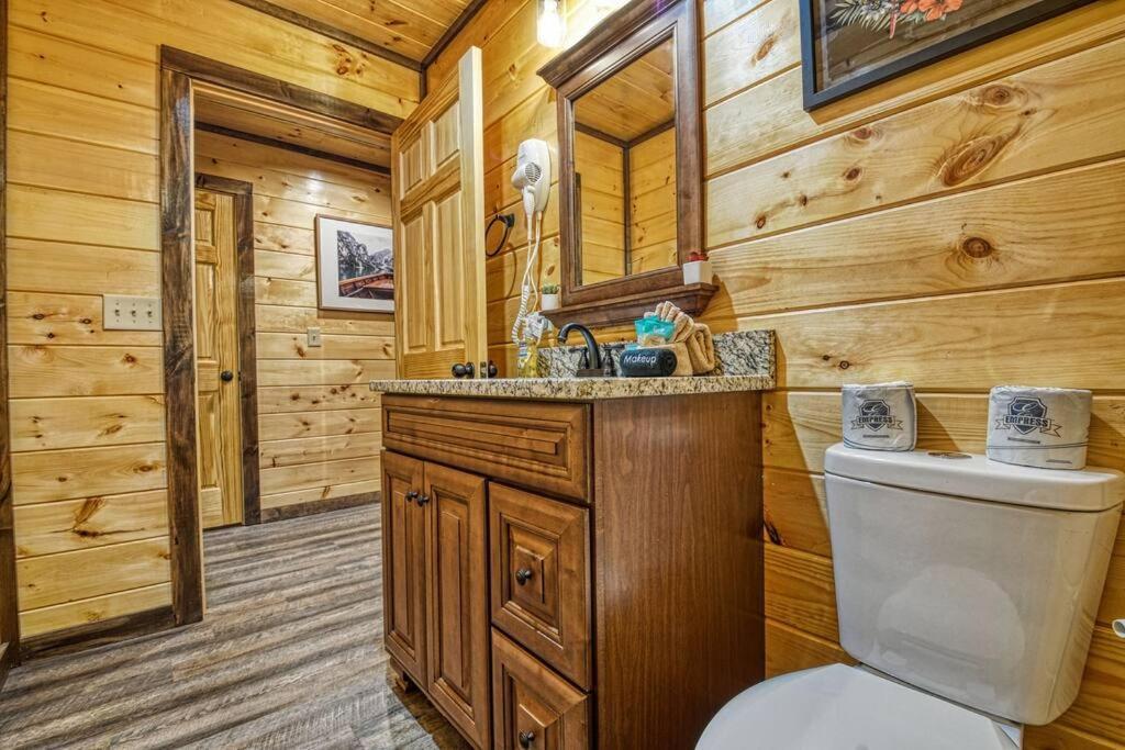 Adventure Retreat/Cabin/Pool+Hot Tub/Game Room+Theater Sevierville Kültér fotó