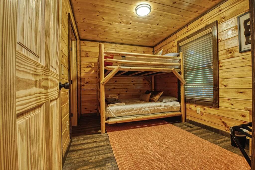 Adventure Retreat/Cabin/Pool+Hot Tub/Game Room+Theater Sevierville Kültér fotó