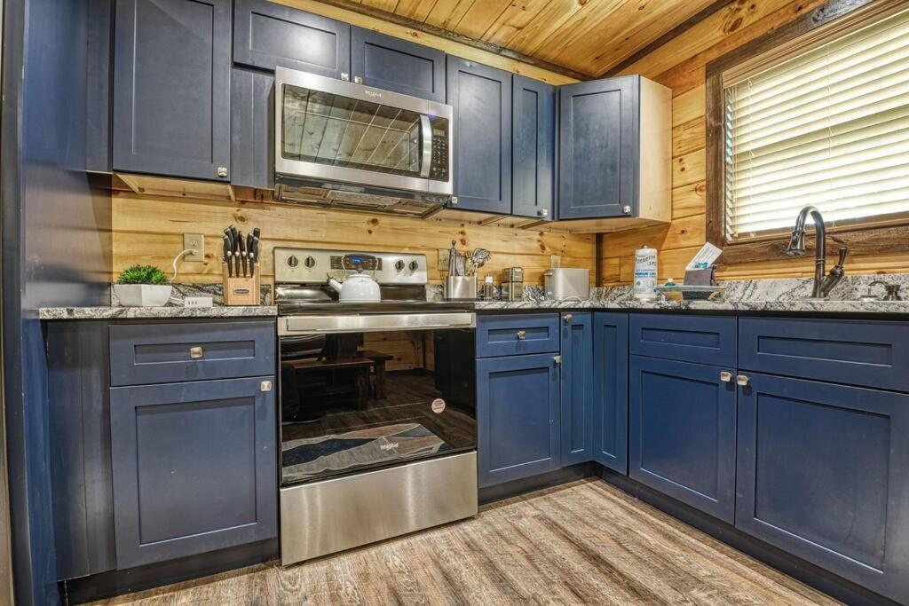 Adventure Retreat/Cabin/Pool+Hot Tub/Game Room+Theater Sevierville Kültér fotó