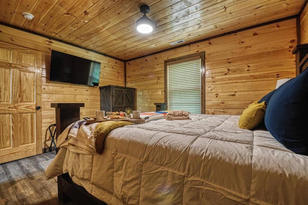 Adventure Retreat/Cabin/Pool+Hot Tub/Game Room+Theater Sevierville Kültér fotó