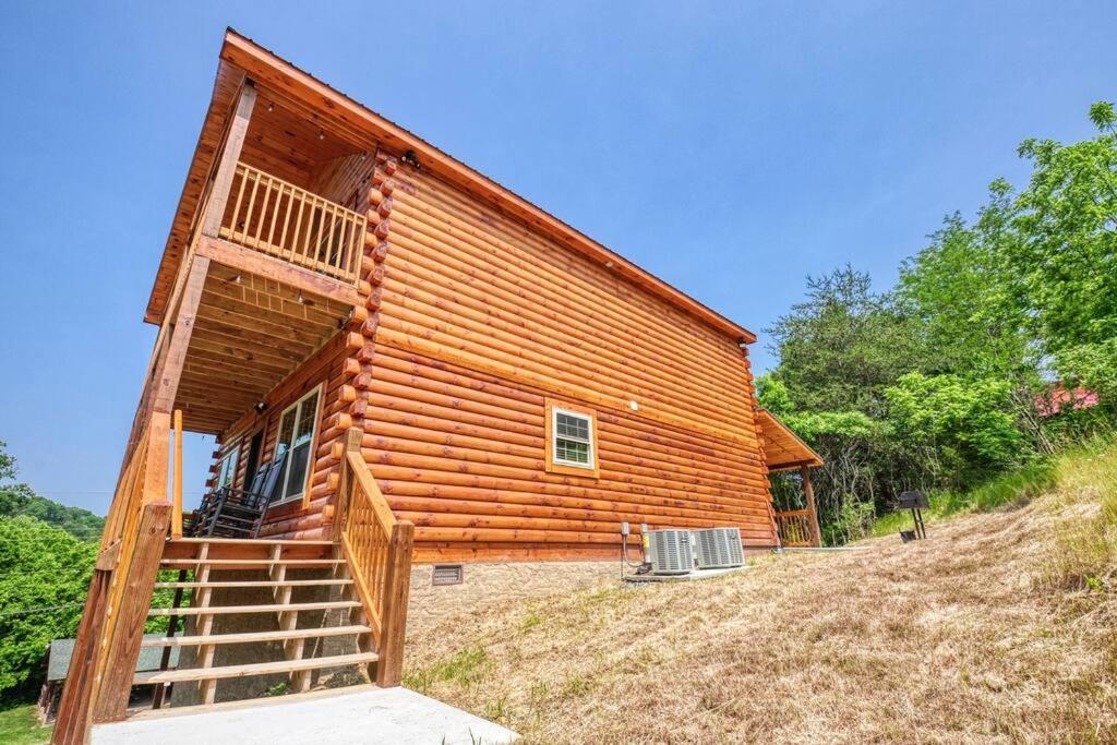 Adventure Retreat/Cabin/Pool+Hot Tub/Game Room+Theater Sevierville Kültér fotó